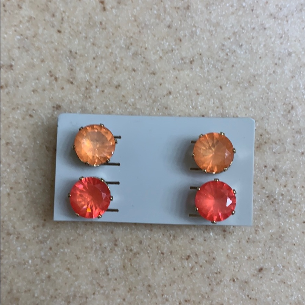 2 sets of earrings